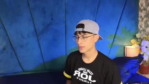 Snapshot of aaron_eze chatting on 11-16-25, 08:25 Aaron Ezequiel online show from 11-16-25, 08:25