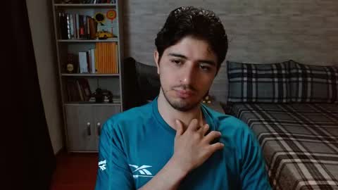 Snapshot of aaron_paul_ chatting on 02-19-26, 08:38 Aaron online show from 02-19-26, 08:38