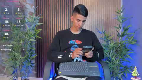 Aaron online show from 12-18-25, 12:44