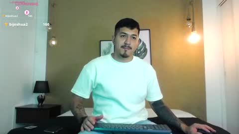 Snapshot of aaron_williams09 chatting on 03-08-25, 03:28 Your aron online show from 03-08-25, 03:28