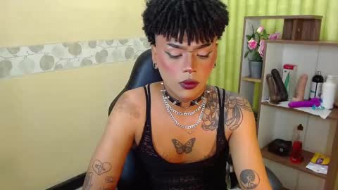 Snapshot of aaronbakers chatting on 02-26-25, 06:47 im NiallDun online show from 02-26-25, 06:47