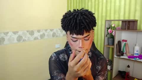 Snapshot of aaronbakers chatting on 03-01-25, 08:02 im NiallDun online show from 03-01-25, 08:02