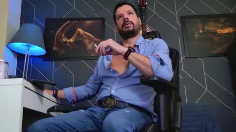 Aaron online show from 10-27-25, 05:00