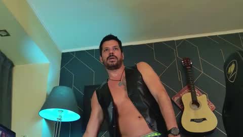 Aaron online show from 03-08-26, 02:04