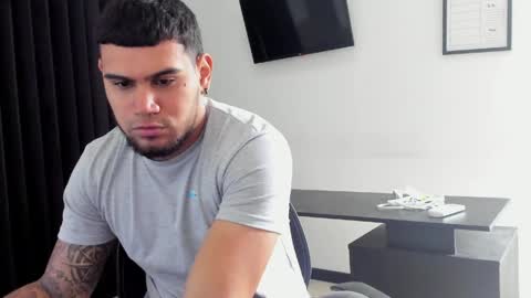 ig aaron hunter123 online show from 03-30-26, 02:18