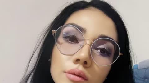 Snapshot of abbi_mooncb chatting on 01-11-25, 10:19 Abbi mooncb online show from 01-11-25, 10:19