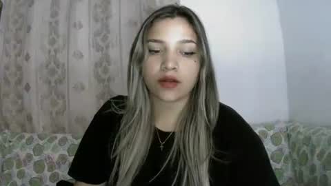 Snapshot of abbie_23 chatting on 03-17-26, 06:28 Abbie cute online show from 03-17-26, 06:28