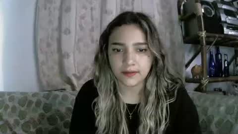 Snapshot of abbie_23 chatting on 04-06-26, 06:58 Abbie cute online show from 04-06-26, 06:58