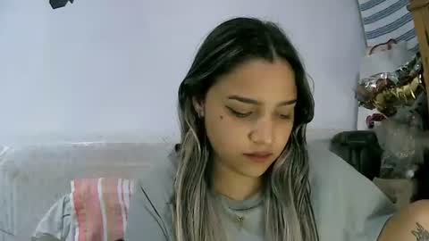 Snapshot of abbie_23 chatting on 05-01-26, 12:37 Abbie cute online show from 05-01-26, 12:37