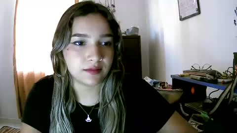 Snapshot of abbie_23 chatting on 07-14-26, 04:56 Abbie cute online show from 07-14-26, 04:56