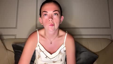 Abbie xo online show from 01-13-26, 05:18