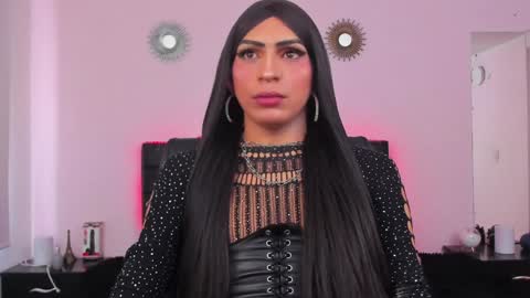 Abbigail Fuster  online show from 01-31-25, 02:07