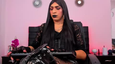 Abbigail Fuster  online show from 02-12-25, 10:56