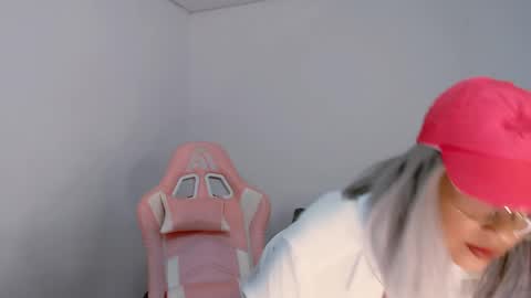 May  Imstagram  online show from 02-11-25, 02:24