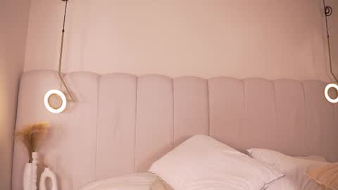 Snapshot of abby_me chatting on 06-11-26, 11:41 A B B Y online show from 06-11-26, 11:41