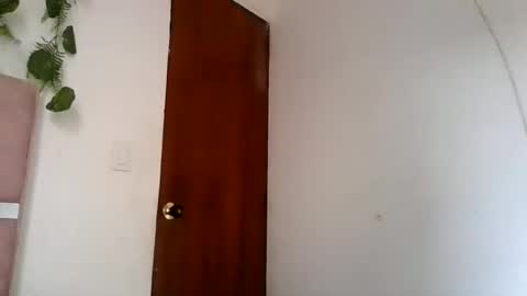 abby_moss_2 online show from 04-17-26, 12:41