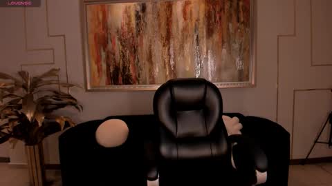 Snapshot of abbydalton chatting on 11-27-25, 07:05 Abby Dalton online show from 11-27-25, 07:05