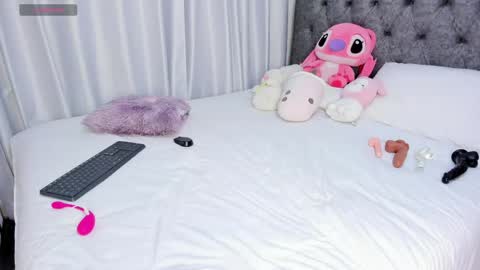 Abby online show from 05-10-26, 01:11