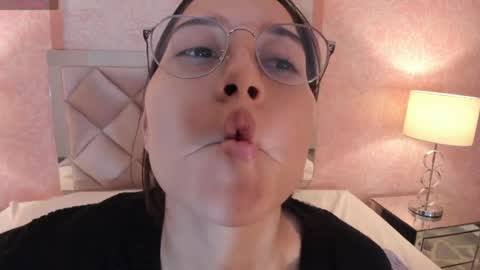 Abigail online show from 05-20-26, 12:11