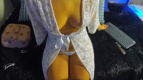 Snapshot of abbywathson chatting on 06-16-26, 11:57 A B B Y online show from 06-16-26, 11:57