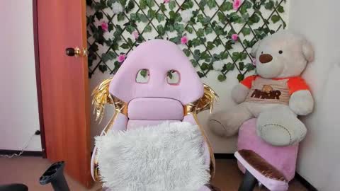 abby online show from 10-25-25, 03:40