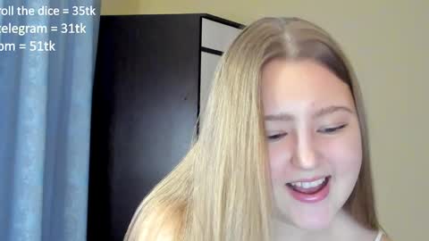 Snapshot of abbywyte chatting on 01-12-25, 01:05 Abby Stream at Sat Sun Mon Fri online show from 01-12-25, 01:05