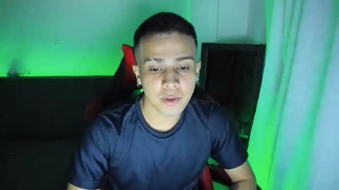 Independence model AbelAsburgo online show from 02-22-26, 02:24