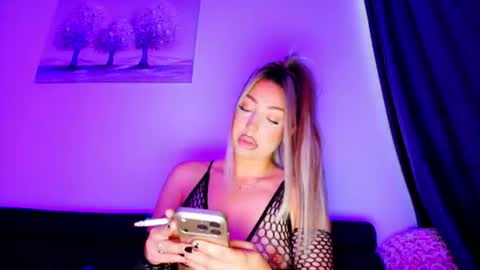 Snapshot of abella_soleill chatting on 06-15-26, 04:58 abella_soleill online show from 06-15-26, 04:58