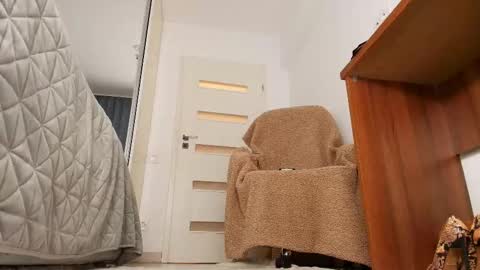 Mermaid online show from 11-08-25, 07:45