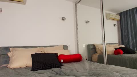 Mermaid online show from 01-12-26, 08:03