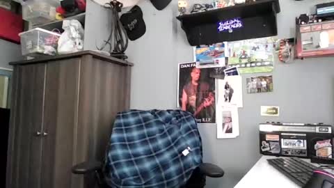 AJ online show from 06-23-26, 03:43
