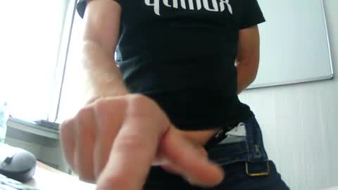 Snapshot of abenteurer2021 chatting on 07-07-26, 04:55 abenteurer2021 online show from 07-07-26, 04:55