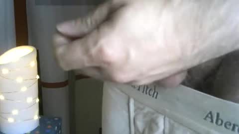 Snapshot of abercrombieguy22 chatting on 05-25-26, 04:07 AbercrombieGuy22 online show from 05-25-26, 04:07