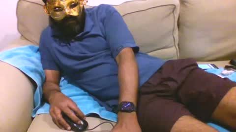 Snapshot of abhi_cam chatting on 12-21-24, 05:51 Naked Gentleman online show from 12-21-24, 05:51