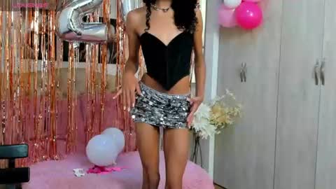 Snapshot of abigail_f00x chatting on 07-07-26, 01:37 Abigail online show from 07-07-26, 01:37