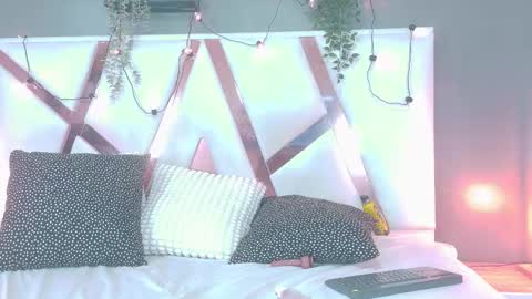 ABIGAIL online show from 12-18-25, 09:10