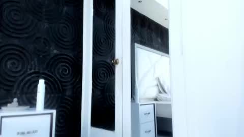 Abigail online show from 11-06-25, 11:11