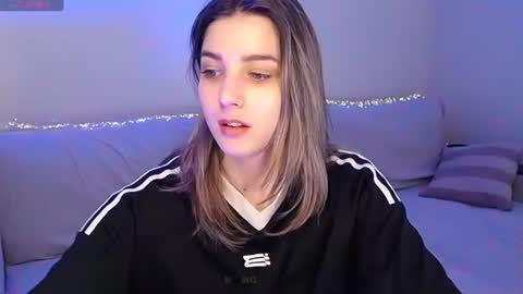 Snapshot of abigailwills chatting on 07-12-26, 11:34 Abigail online show from 07-12-26, 11:34
