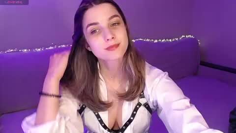 Snapshot of abigailwills chatting on 07-13-26, 06:55 Abigail online show from 07-13-26, 06:55