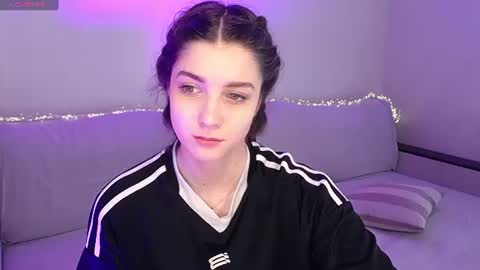 Snapshot of abigailwills chatting on 07-25-26, 12:03 Abigail online show from 07-25-26, 12:03