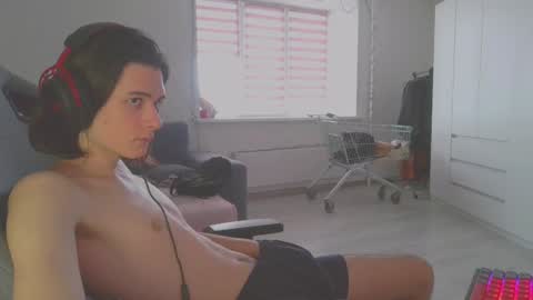 hi  cum in pvt noi extra tip online show from 12-12-24, 09:30