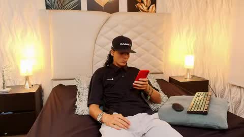 Snapshot of abravanel_sefardi chatting on 05-22-26, 08:25 Abrovanel online show from 05-22-26, 08:25