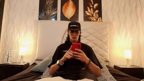 Snapshot of abravanel_sefardi chatting on 05-27-26, 01:57 Abrovanel online show from 05-27-26, 01:57