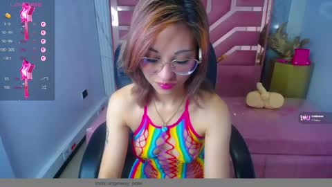 abril_ch_ online show from 05-30-26, 12:24