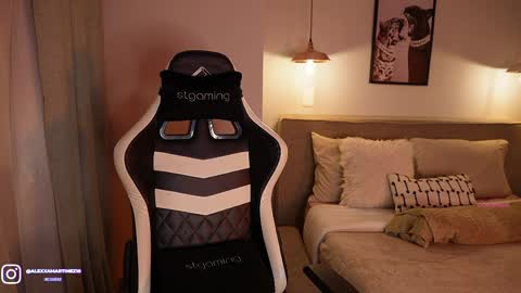 My name is Alexa. Please say hello I like to chat with you. If you have requests please use tip online show from 04-01-26, 12:22