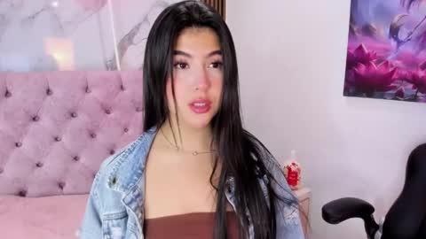 Snapshot of abrilquintana chatting on 04-30-26, 11:27 Abril online show from 04-30-26, 11:27