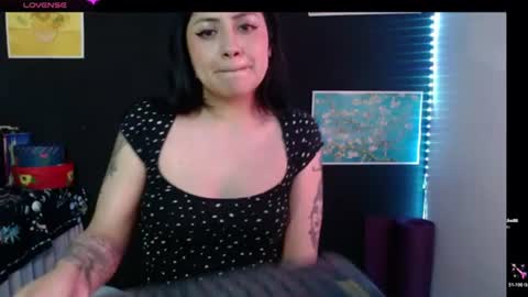 Snapshot of absentavert chatting on 06-26-26, 12:37 Absenta vert online show from 06-26-26, 12:37