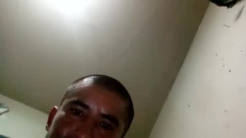 Snapshot of absltorres8 chatting on 07-12-26, 08:05 absltorres8 online show from 07-12-26, 08:05