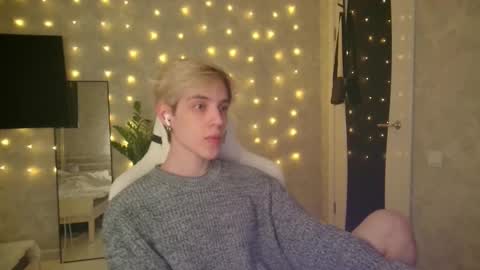 Snapshot of abslut chatting on 02-04-26, 03:07 Nick online show from 02-04-26, 03:07