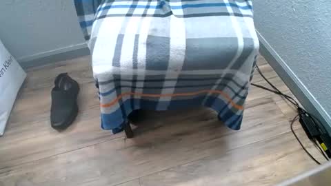 Snapshot of absolootzro chatting on 01-06-25, 10:47 absolootzro online show from 01-06-25, 10:47